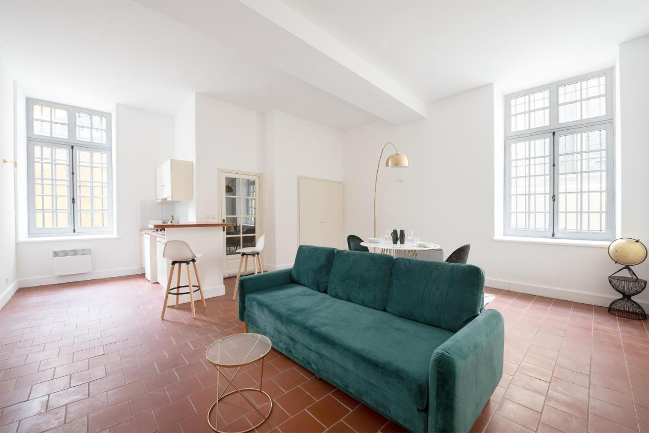 Superbe Appartement Avec Cour Dans La Bastide カルカソンヌ エクステリア 写真