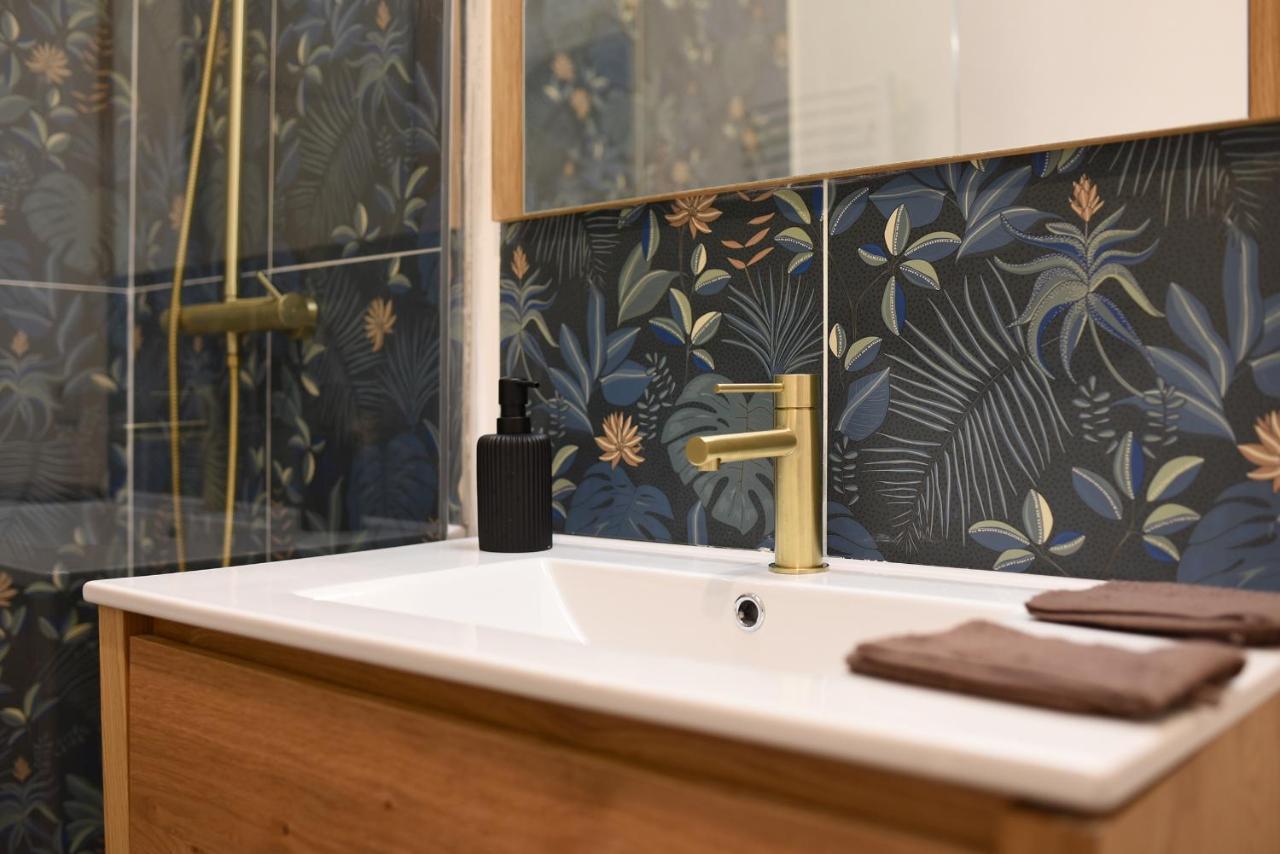 Superbe Appartement Avec Cour Dans La Bastide カルカソンヌ エクステリア 写真